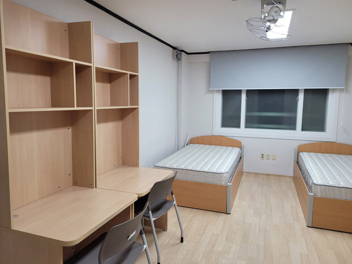 2인실을 측면에서 바라 본 모습